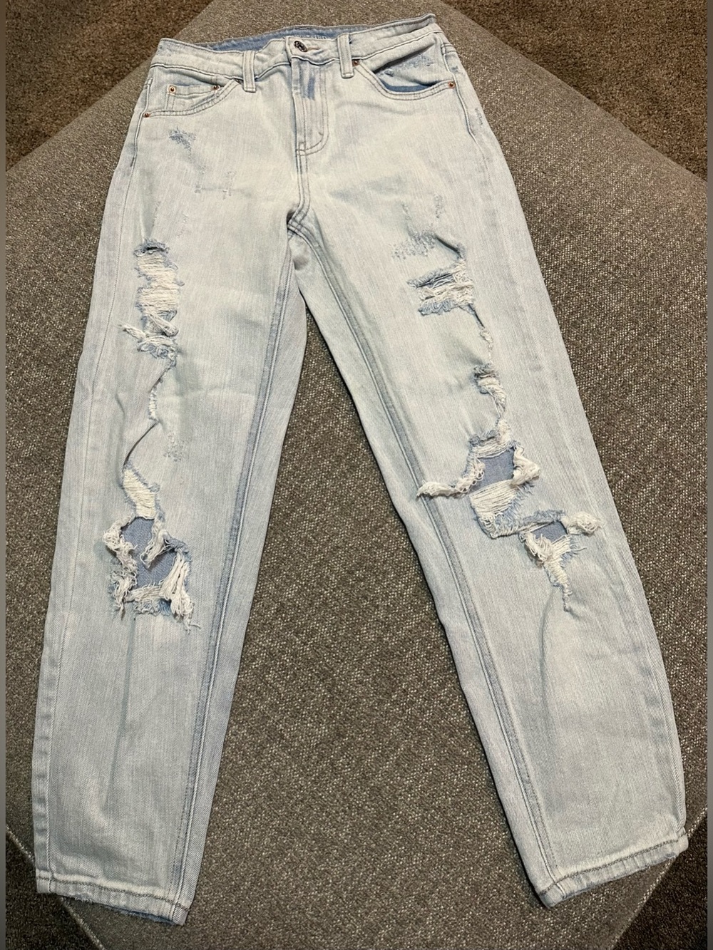 High Rise Mom Jeans Women’s Size 0 
Wild Fable Pre-owned